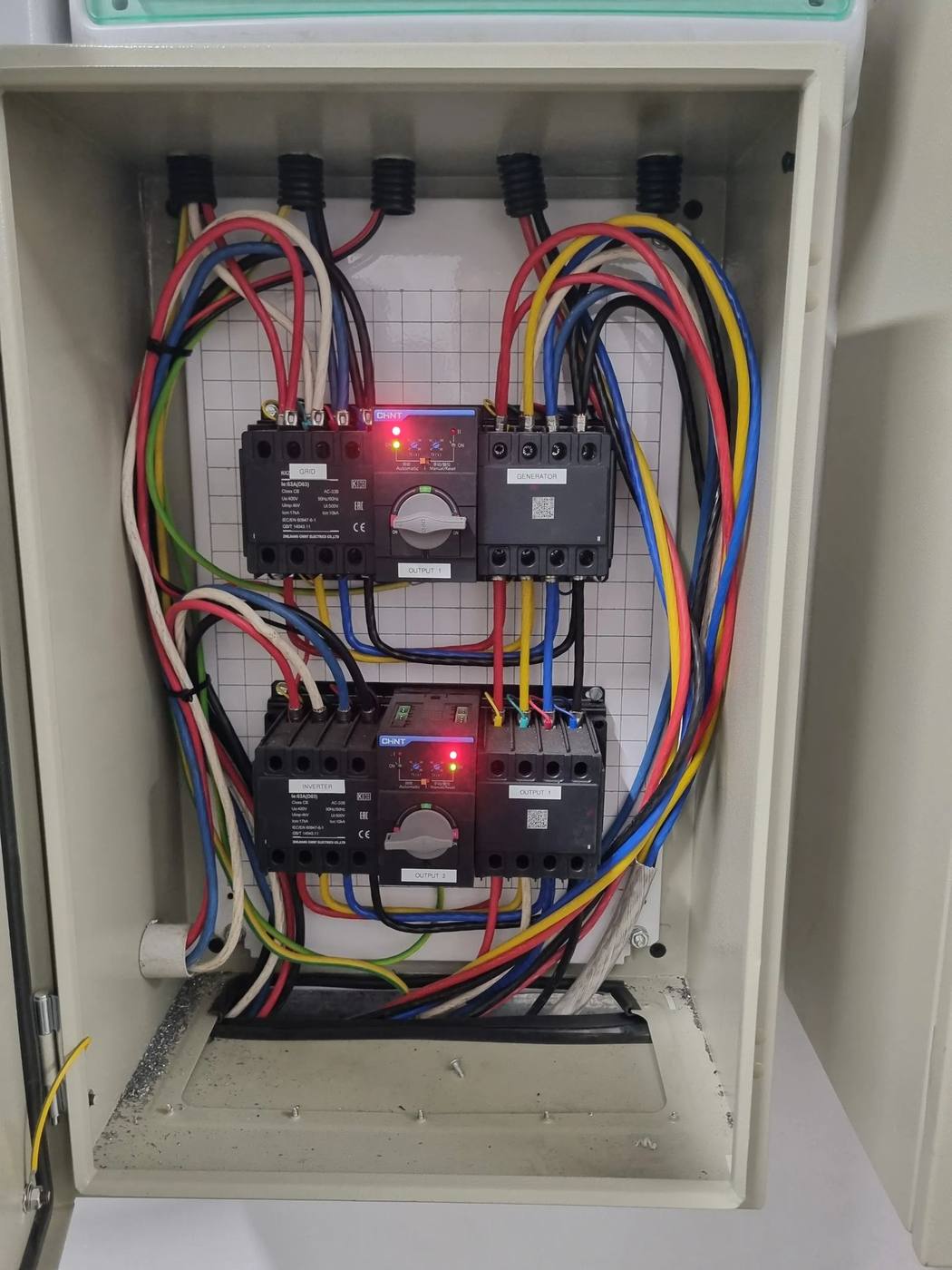 CHNT automatic transfer switch panel wired by Sputnik Energy for grid, generator and inverter changeover